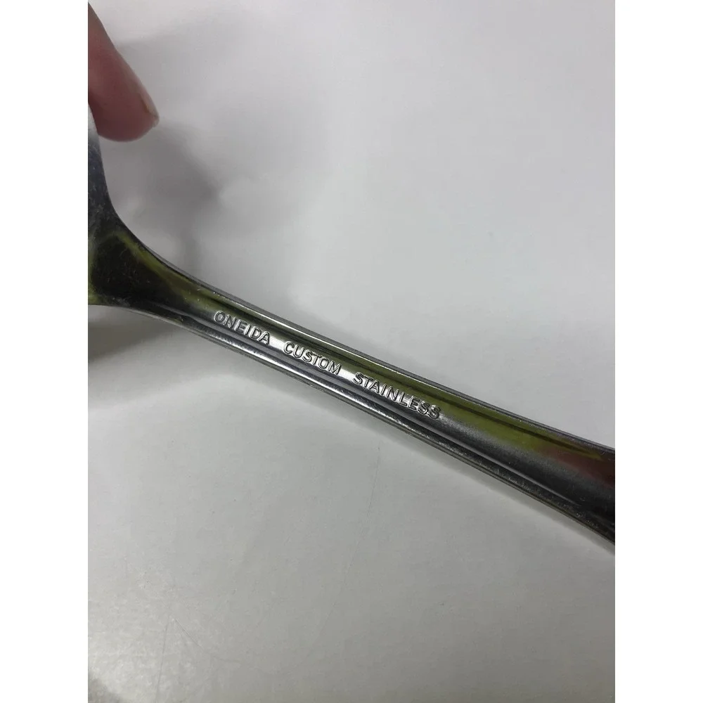 2 Oneida 8.25
